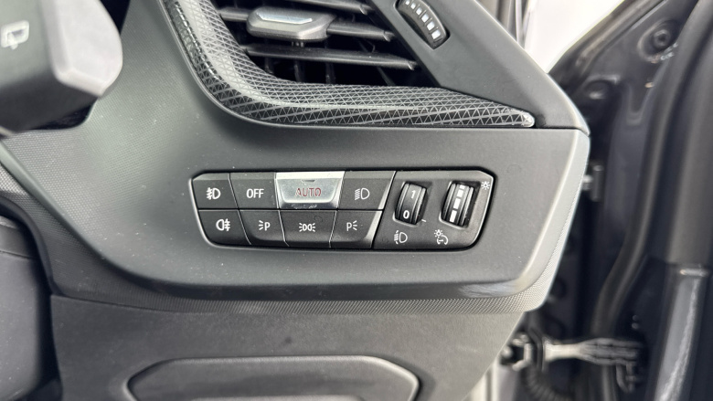 BMW 1 Series 118i [136] Sport 5dr Petrol Hatchback